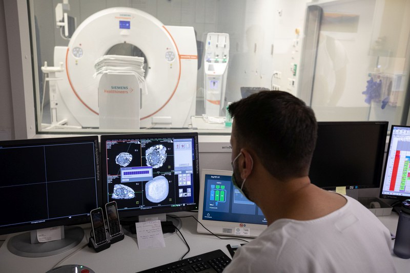 Gefäss wurde vor der Bergung mit Gips befestigt