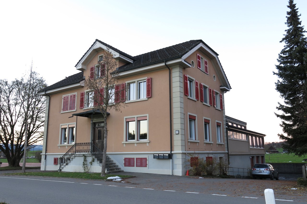 Schulhaus Niederwil