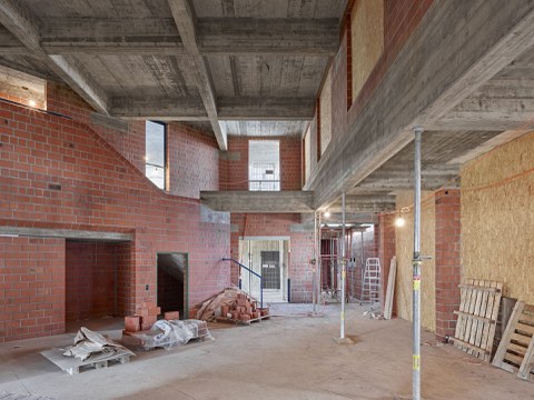 Foto 1: Schulhaus Röhrliberg