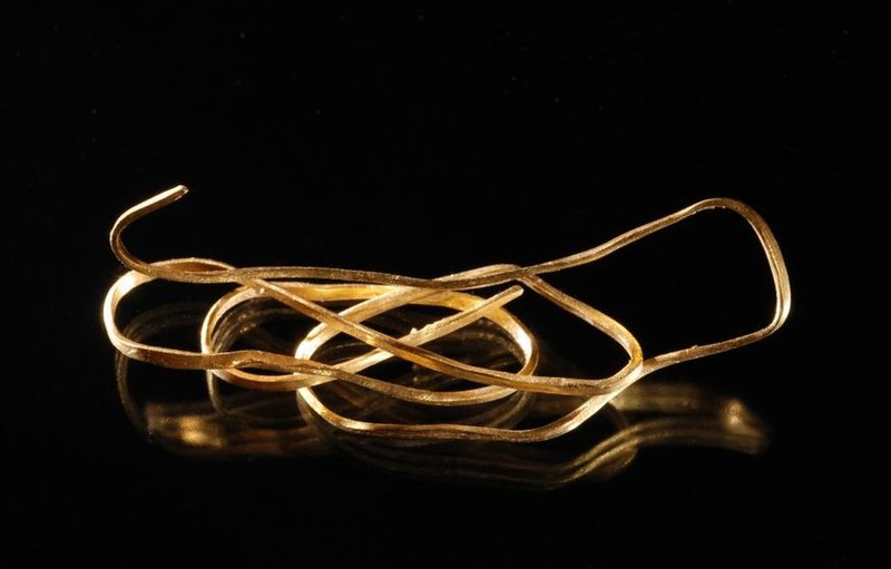 Aufnahme des Golddrahtes