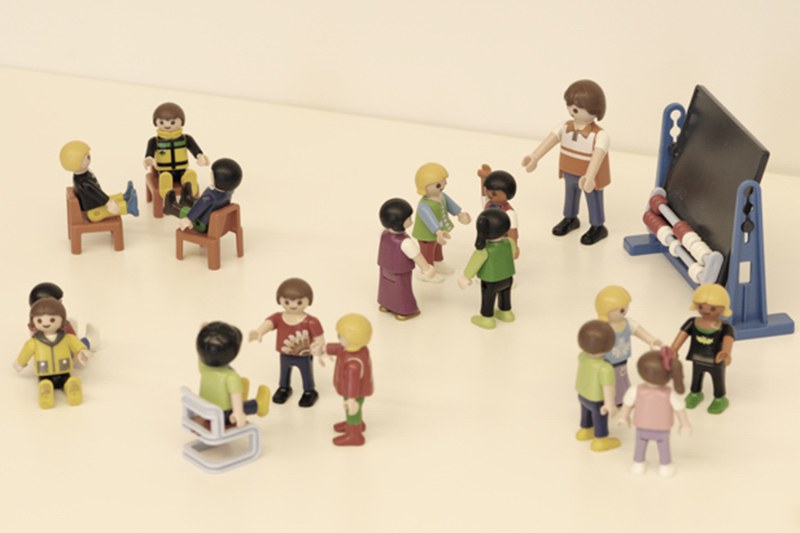 Playmobil-Männchen: Schulklasse mit Wandtafel