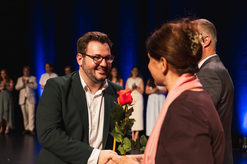 Diplomübergabe an Diplomfeier