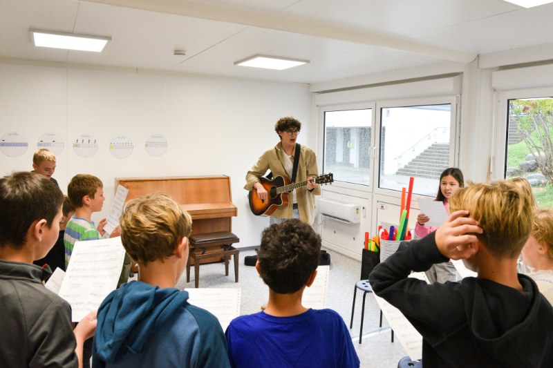 Cornel Föllmi im Unterricht