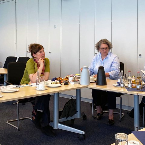 Kennenlernen und Fachgespräche an der Koordinierungsstelle Weiterbildung und Beschäftigung (KWB e.V.)