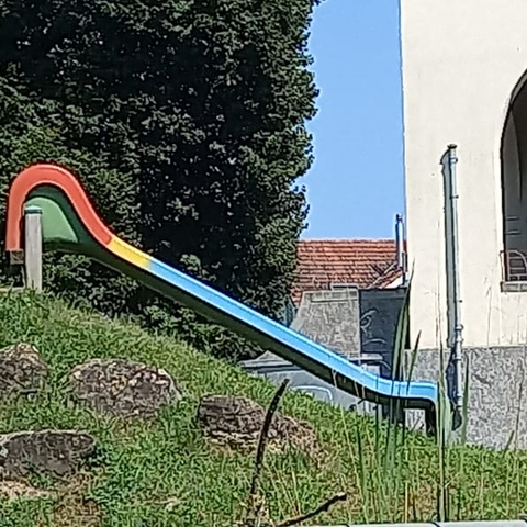 Spielplatz Schulhaus Matten