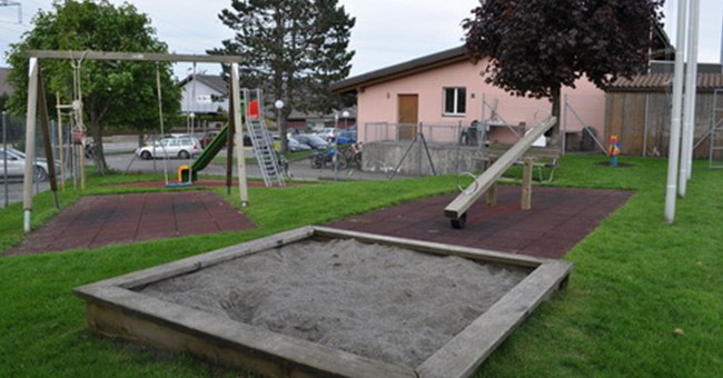 Spielplatz Sportplatz Chrüzegg