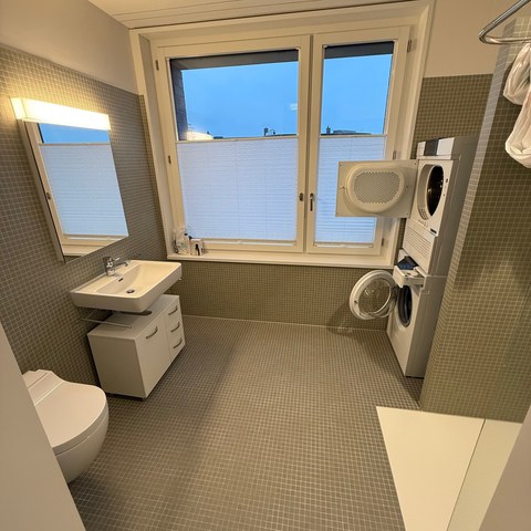 Badezimmer mit Waschturm