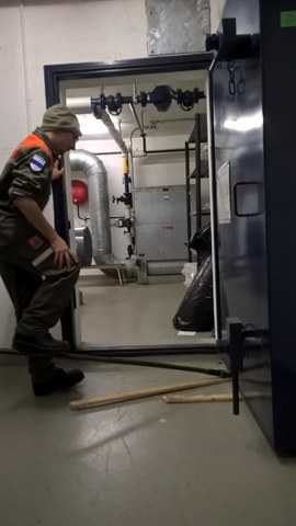 Unterhaltsarbeiten an Panzertüren