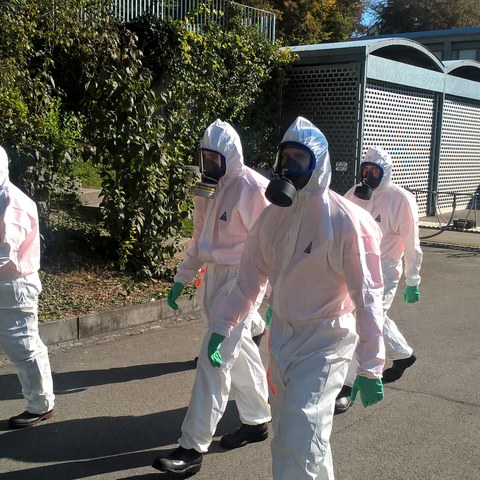 Schulung und Angewöhnung an Vollschutzmaske