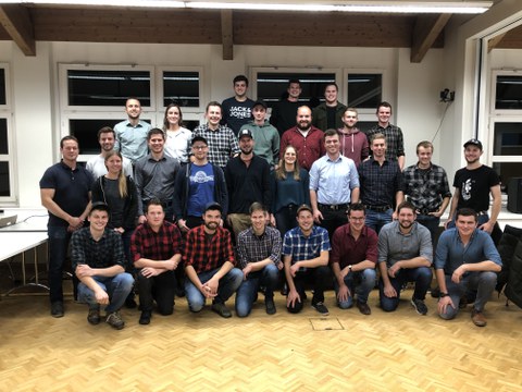 Erfolgreiche Absolventinnen und Absolventen des Lehrgangs «Betriebsleiter / Betriebsleiterin Landwirtschaft»